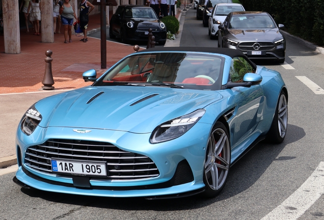 Aston Martin DB12 Volante