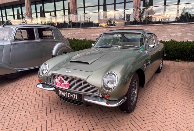 Aston Martin DB6 MKI