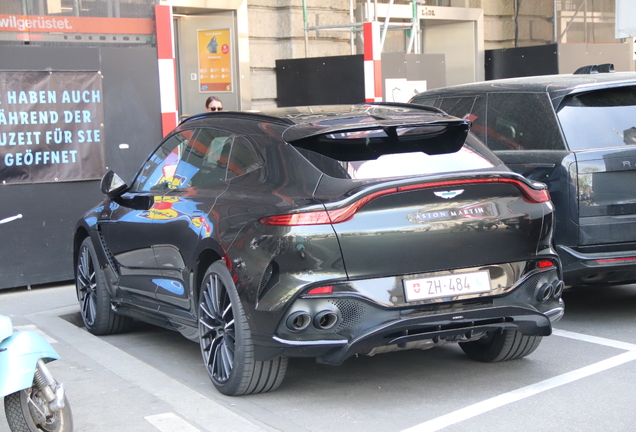 Aston Martin DBX707
