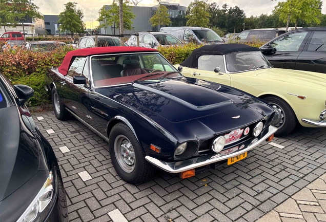 Aston Martin V8 Volante 1979-1989