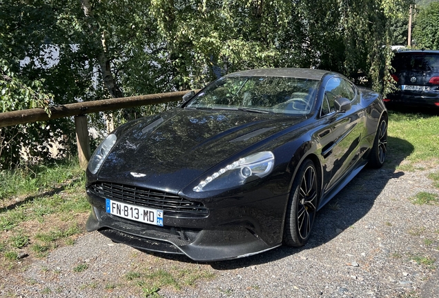 Aston Martin Vanquish 2013