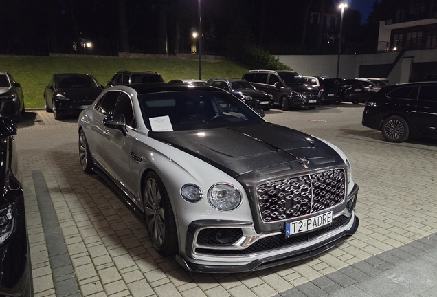 Bentley Flying Spur V8 2022 Mulliner Phoenix Design
