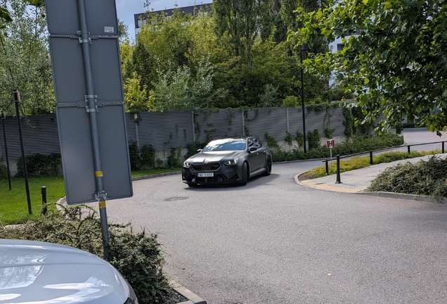 BMW M5 G90
