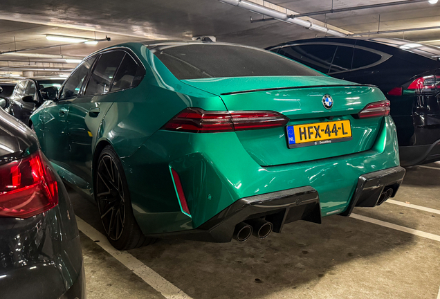 BMW M5 G90