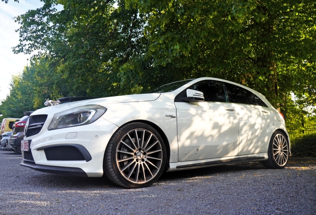 Mercedes-Benz A 45 AMG