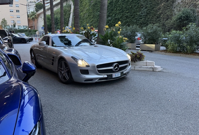Mercedes-Benz SLS AMG