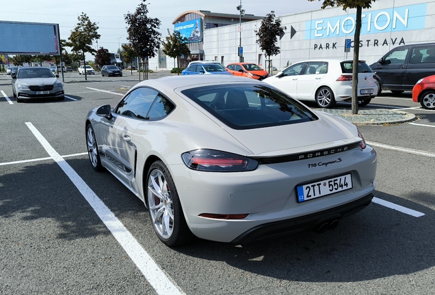 Porsche 718 Cayman S
