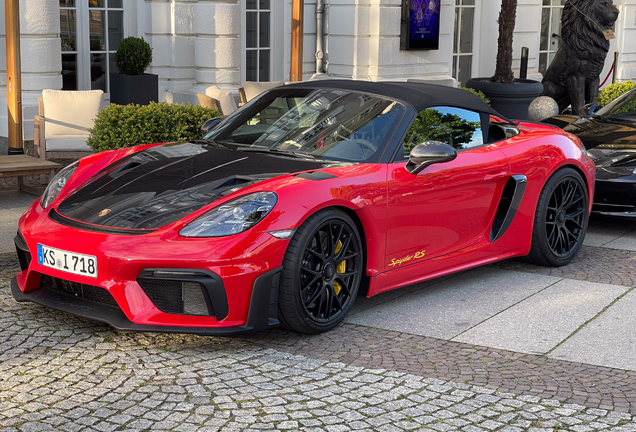 Porsche 718 Spyder RS Weissach Package