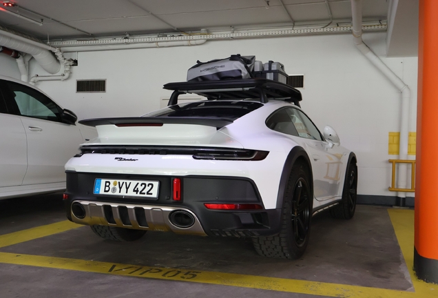 Porsche 992 Dakar