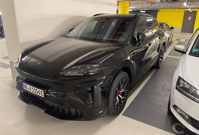 Porsche Cayenne Turbo Electric