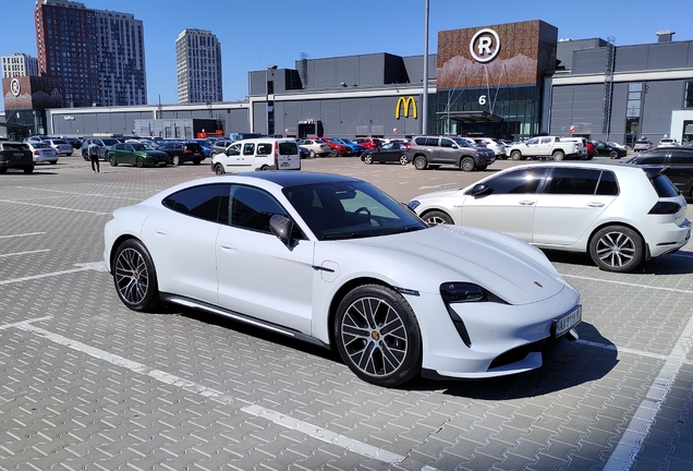 Porsche Taycan Turbo MkI