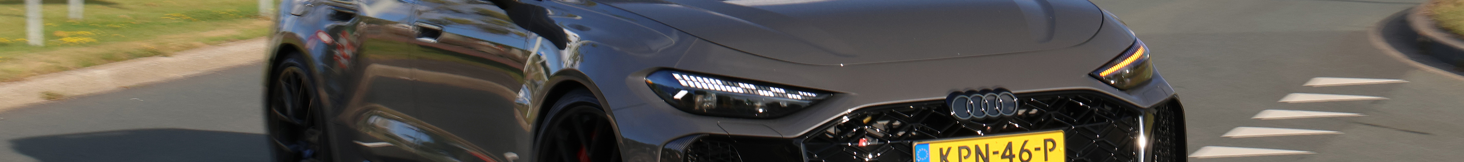 Audi RS5 Avant B10