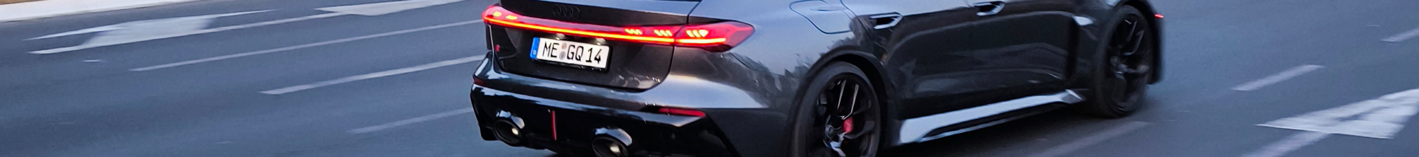 Audi RS5 Avant B10