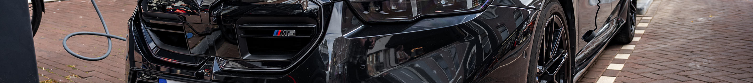 BMW M5 G90