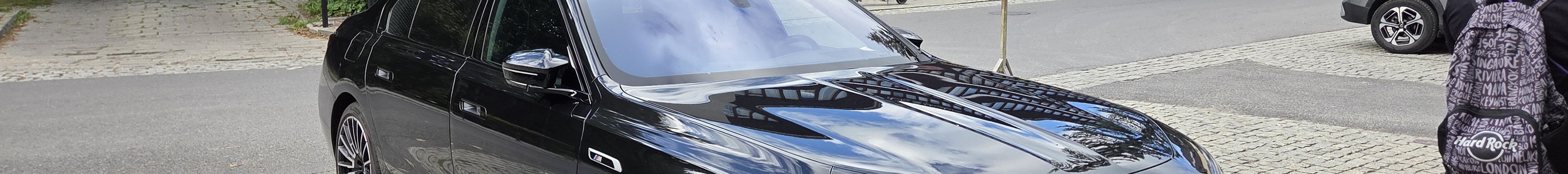 BMW M760e xDrive