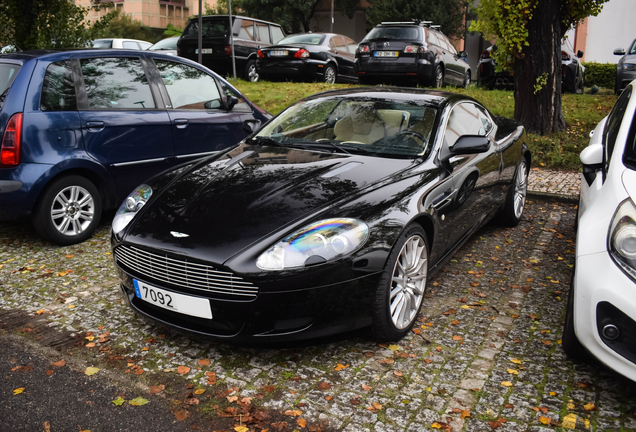 Aston Martin DB9