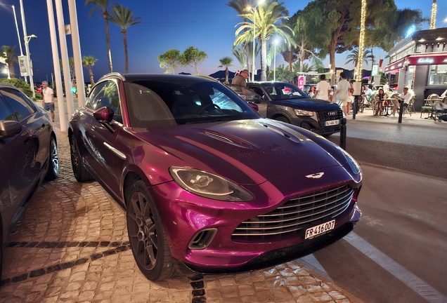 Aston Martin DBX