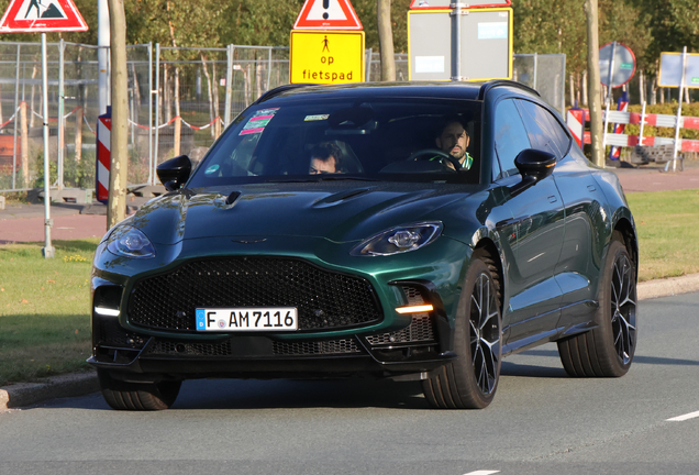 Aston Martin DBX S