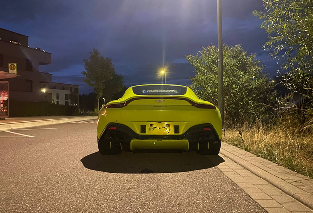 Aston Martin V8 Vantage 2018