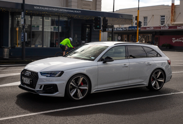Audi RS4 Avant B9