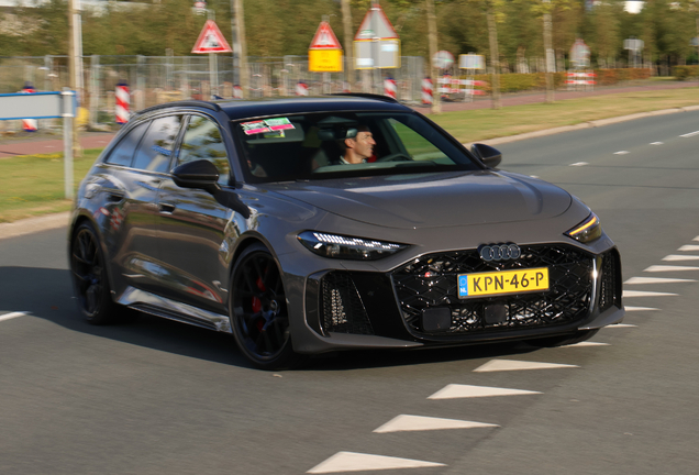 Audi RS5 Avant B10