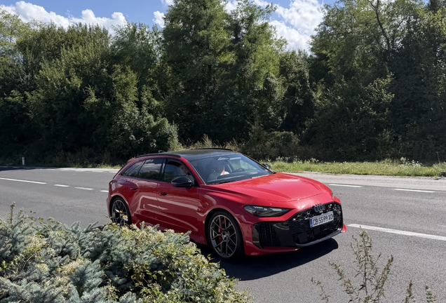 Audi RS5 Avant B10