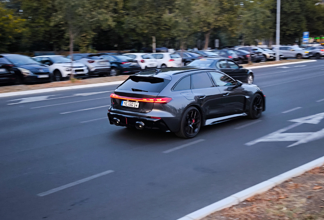 Audi RS5 Avant B10