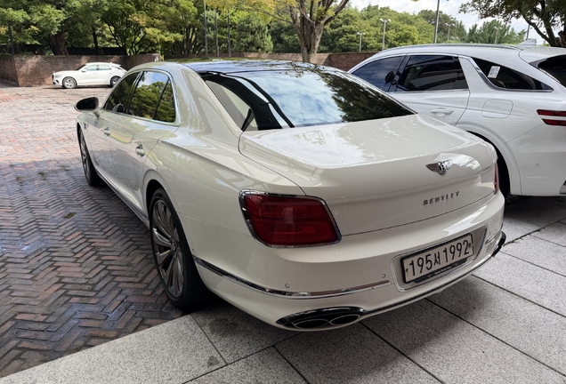 Bentley Flying Spur Azure 2025