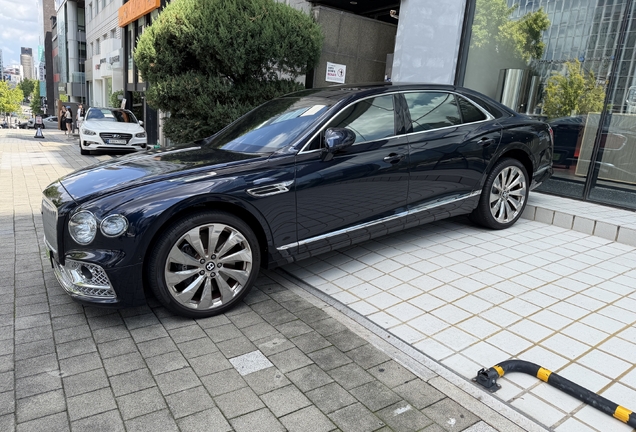 Bentley Flying Spur Hybrid Azure