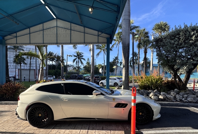 Ferrari GTC4Lusso