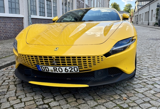 Ferrari Roma Spider
