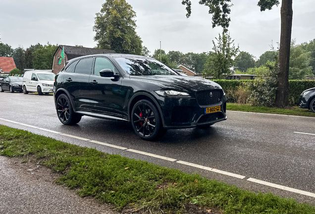 Jaguar F-PACE SVR