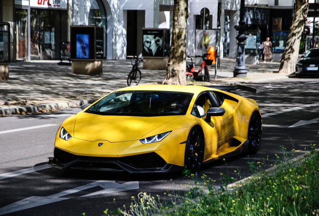 Lamborghini Huracán LP610-4 NERO Design