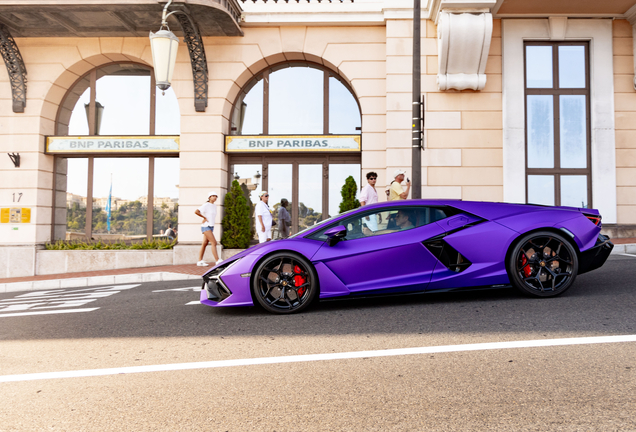 Lamborghini Revuelto