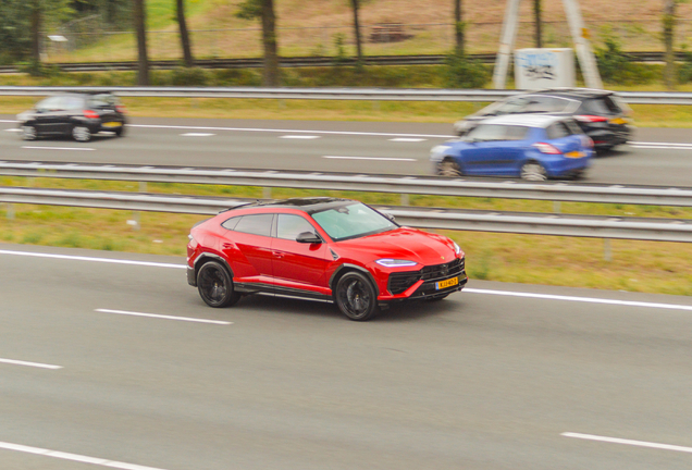 Lamborghini Urus SE