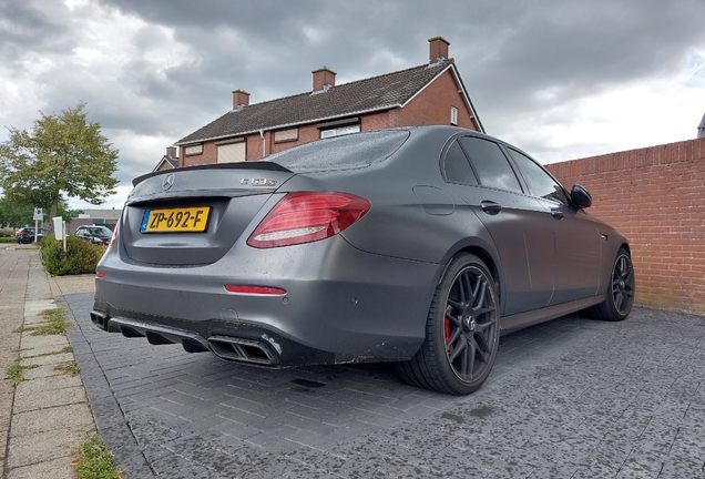 Mercedes-AMG E 63 S W213