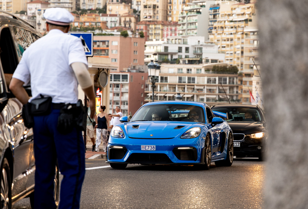 Porsche 718 Cayman GT4 RS