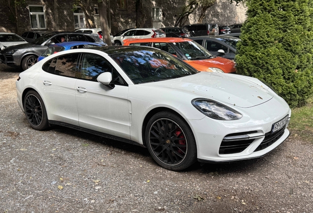 Porsche 971 Panamera Turbo MkI