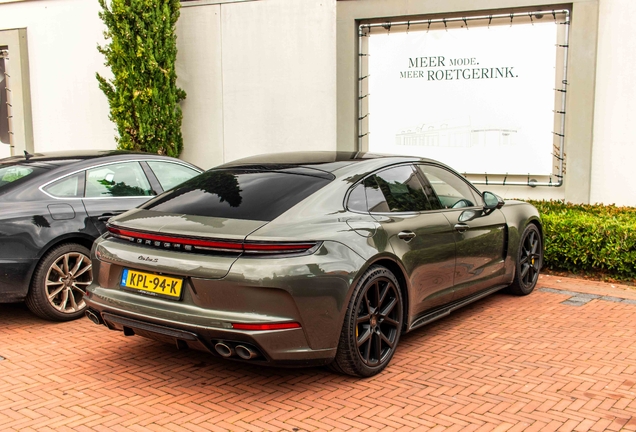 Porsche 972 Panamera Turbo S E-Hybrid