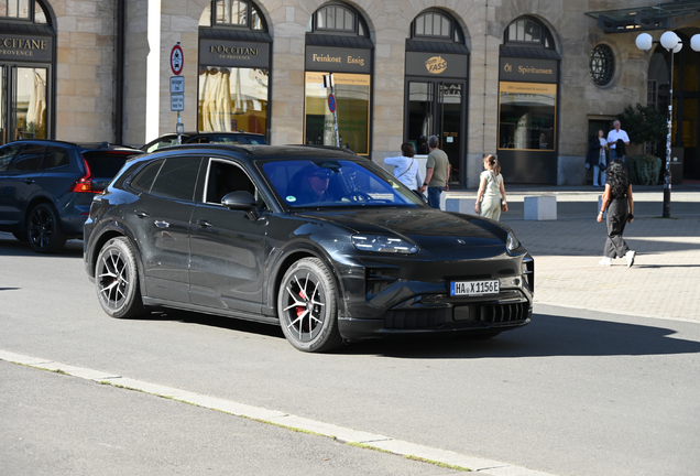 Porsche Cayenne Turbo Electric
