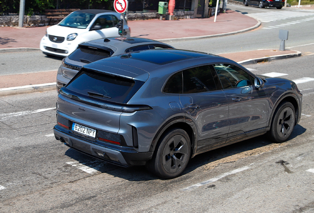 Porsche Cayenne Turbo Electric