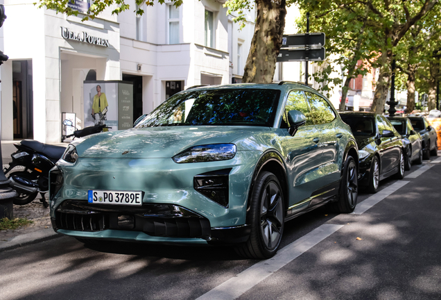 Porsche Cayenne Turbo Electric