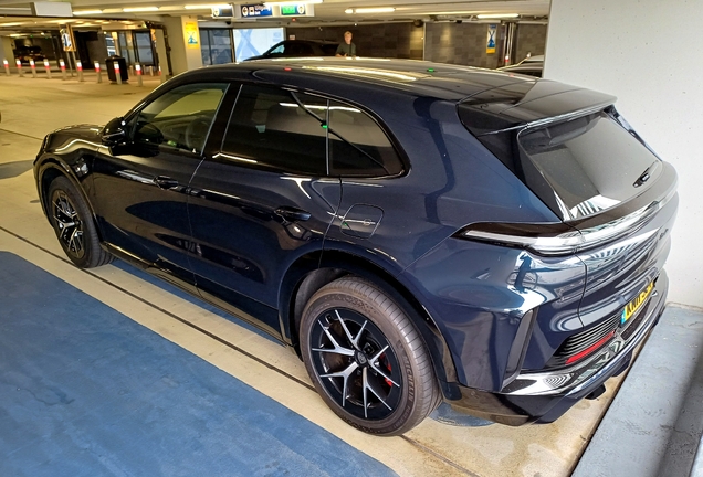 Porsche Cayenne Turbo Electric