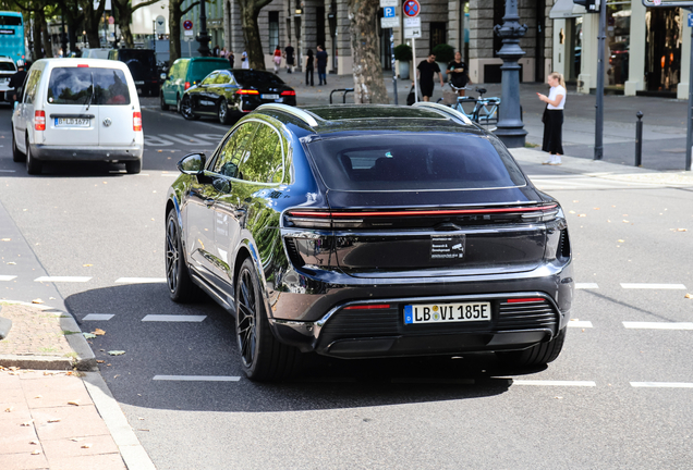 Porsche Macan EV Turbo