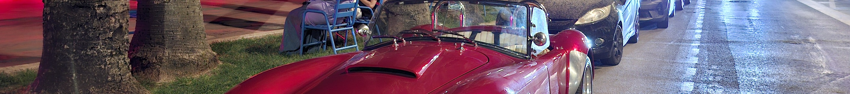 AC Cobra 427