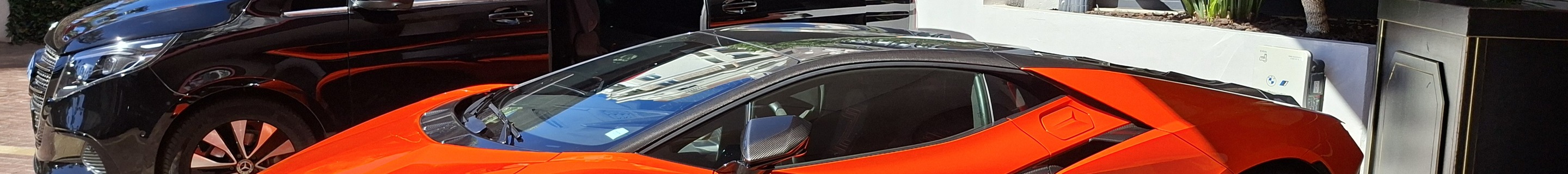 Lamborghini Revuelto
