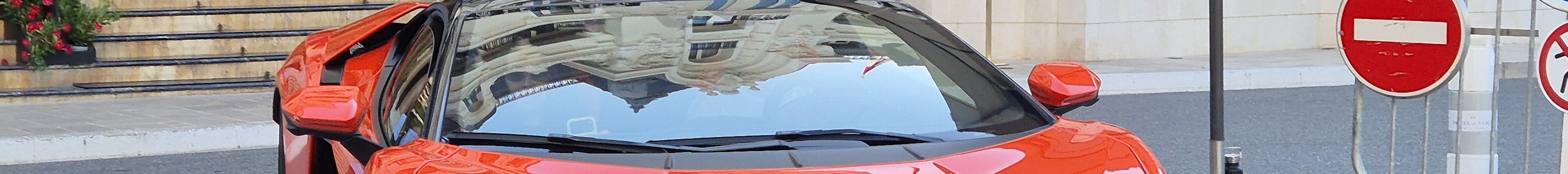 Lamborghini Revuelto