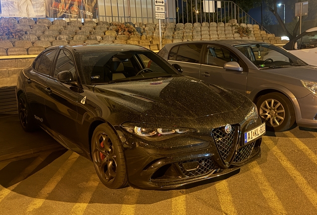 Alfa Romeo Giulia Quadrifoglio 2023