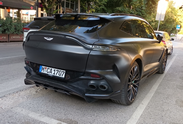 Aston Martin DBX707