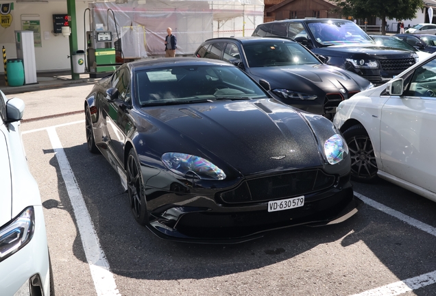 Aston Martin Vantage GT8